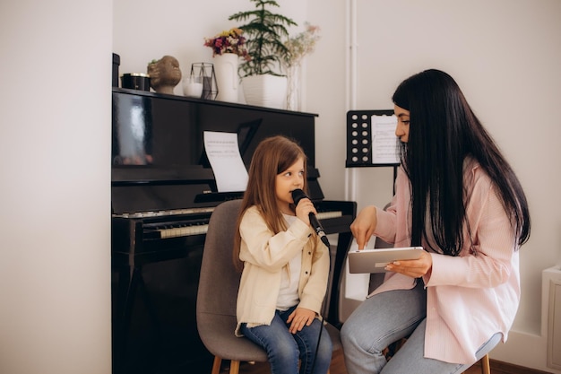 Voice development program showcasing student progress through structured singing education
